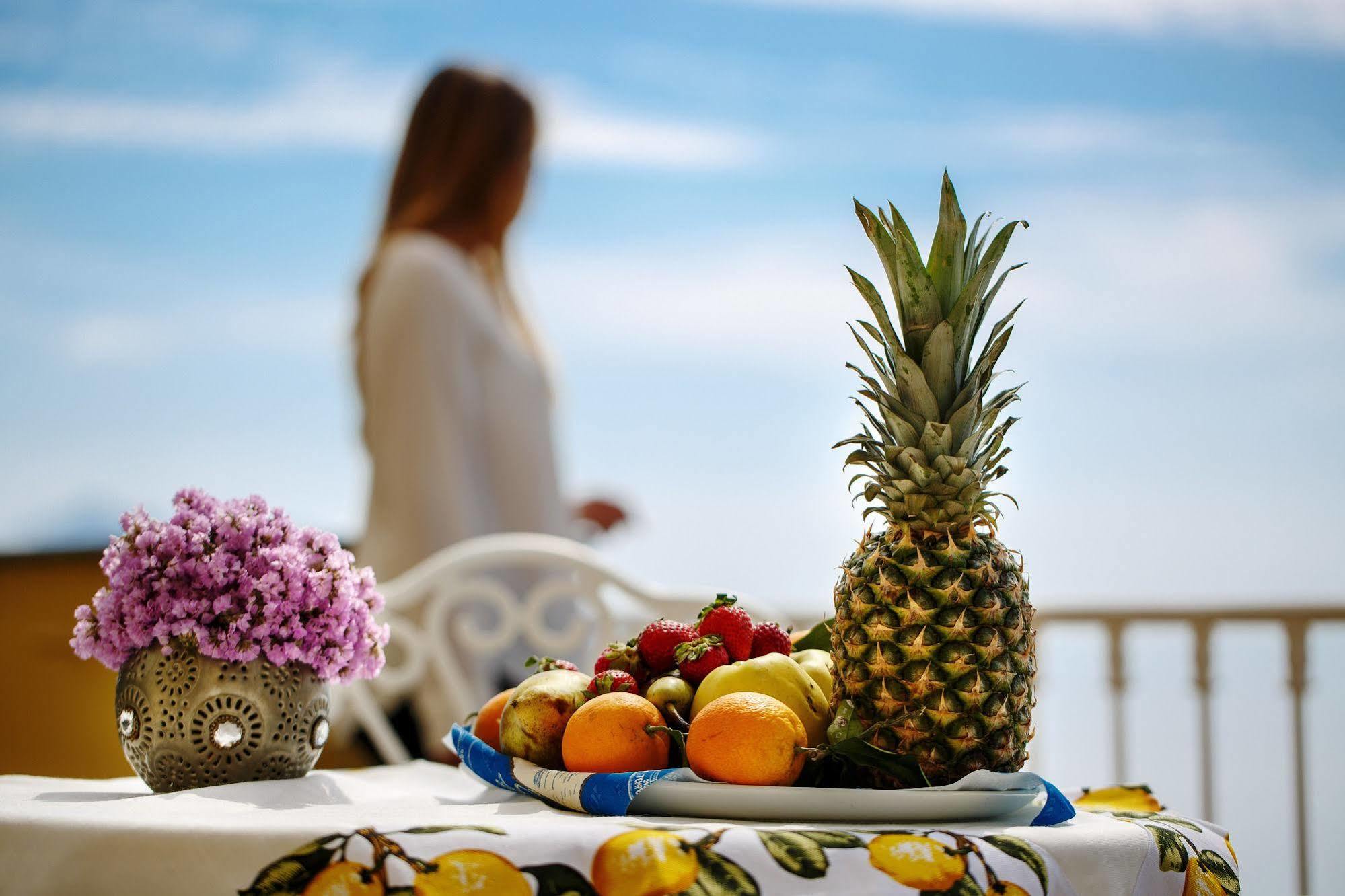 مبيت وإفطار ماسّا لوبْرينسِ Relais Il Pennino المظهر الخارجي الصورة